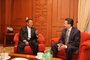 In this March 16, 2014 file photo, then vice president Jejomar Binay meets with Vietnam's Ambassador Truong Trieu Dong, who expressed his country's support for the arbitration case file by the Philippines against China over the West Philippine Sea. (Photo courtesy of the Office of the Vice President)