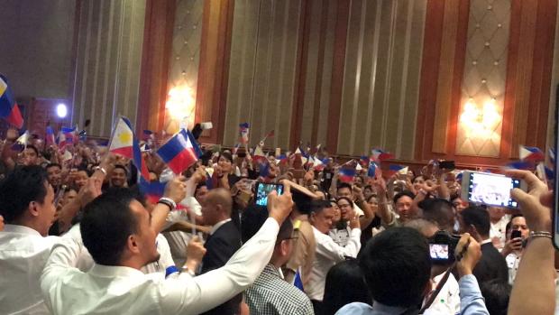 Filipinos in Thailand cheer Rodrigo Duterte - 22 March 2017