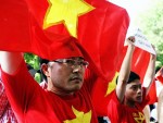 Vietnam wants friendly relations with both US and China