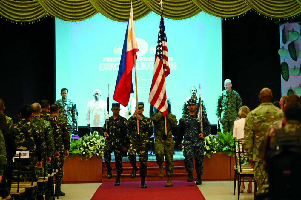 BALIKATAN2016 The annual training exercises between Philippine
andUS forces were launched at Camp Aguinaldo in Quezon City on
Monday. The exercises will focus on humanitarian assistance, maritime
law enforcement and environmental protection. NIÑO JESUS ORBETA