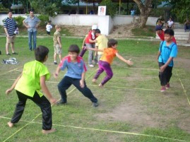 patintero laro ng philippine larong pinoy ngayon noon lahi libangan preso tumbang agawan bata pilipino passing childhood malacaang instead katutubong