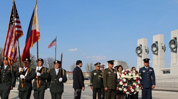 Filipino American community leaders, supporters, students and Philippine Embassy officials observing the 71st anniversary of the Fall of Bataan with a wreath-laying ceremony on April 9 at the World War II Memorial in Washington, D.C. FILE PHOTO 