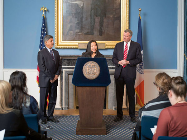 NYC mayor appoints Fil-Am to key post | Global News