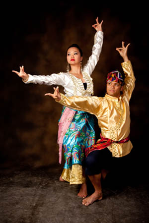 dances filipino ethnic ph songs philippine asian pangalay alameda independence star loyola distinctively choreographer jay islands takes southern inspiration most