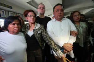OCTOBER 21, 2014 From left Julita Laude,  Atty. Virgie Suarez. Marc Sueselbeck, Atty. Harry Roque,  Marilou Laude arrive at the preliminary investigation. PHOTO BY JOAN BONDOC