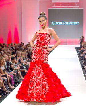 Oliver Tolentino El Paseo show with model Tutay Maristela final gown (pic by Hydee Abrahan)