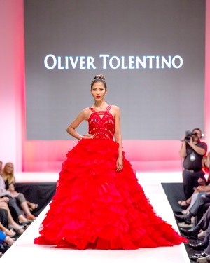 Oliver Tolentino El Paseo show with model Tutay Maristela opening gown (pic by Hydee Abrahan)