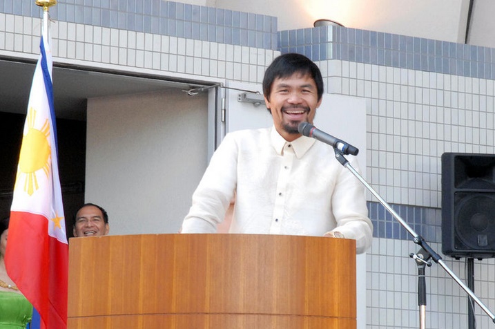 Manny Pacquiao gives a speech at the opening ceremony of the Philippine Festival 2015 in Shibuya Ward, Tokyo, on Saturday.