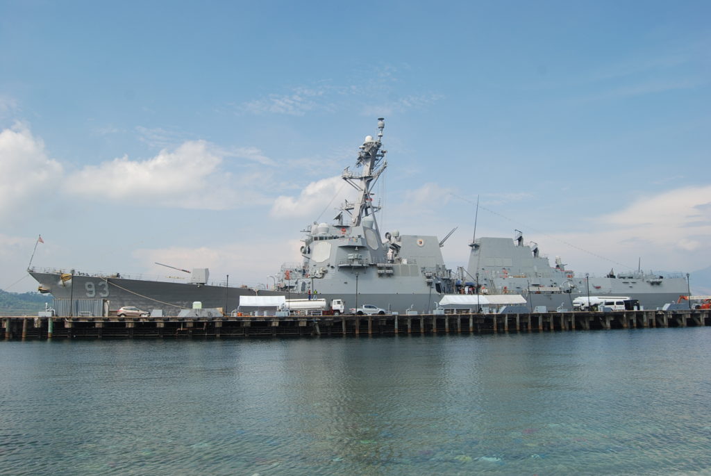 Guided-missile destroyer USS Chung Hoon docked at the Alava Pier inside the Subic Bay Freeport around 9 a.m. for a routine port call. The ship is part of the John C. Stennis Strike Group that is currently patrolling in the West Philippine Sea. ALLAN MACATUNO/INQUIRER CENTRAL LUZON