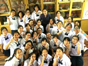 Wennie Perez-Robles with her students in Thailand