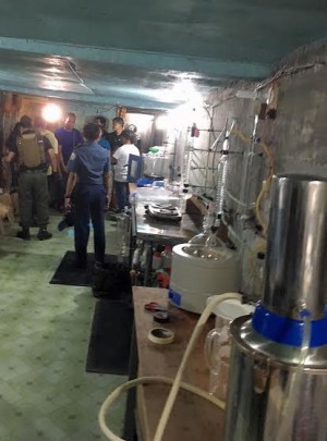 The police uncovered a suspected shabu laboratory beneath a piggery warehouse in the remote village of Balitucan in Pampanga's Magalang town on Wednesday (Sept. 7). Photo by Tonette Orejas/ INQUIRER CENTRAL LUZON)