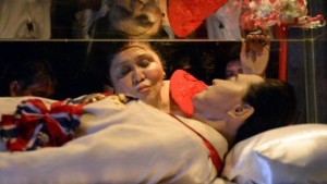 Ferdinand-Marcos-frozen-remains-AFP-Ted-Aljibe-620x349