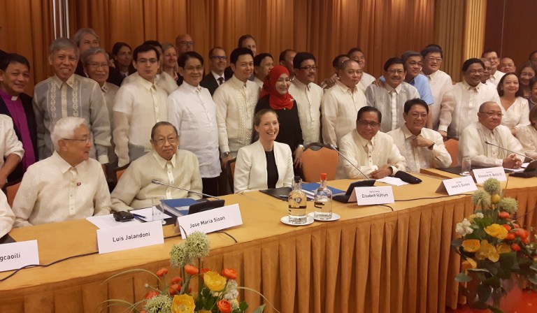 (LtoR) National Democratic Front's (NDF) Senior adviser, Luis Jalandoni; founder of the Filipino Communist Party and NDF's Chief Political Consultant, Jose Maria Sison; Norwegian Special Envoy, Elisabeth Slattum; Philippines' Presidential Advisers on the Peace Process Jesus G. Dureza and Silvestre H. Bello III take part in a meeting as part of the peace talks between the Government of the Philippines (GRP) and the NDF organised by the Dutch government on April 2, 2017 in the Dutch town of Noordwijk aan Zee. The meeting, that started on April 2, 2017, is the fourth round of talks between the National Democratic Front and Manila, which have been on and off for 30 years but were restarted by President Rodrigo Duterte after he took office last June. / AFP PHOTO / Sophie MIGNON