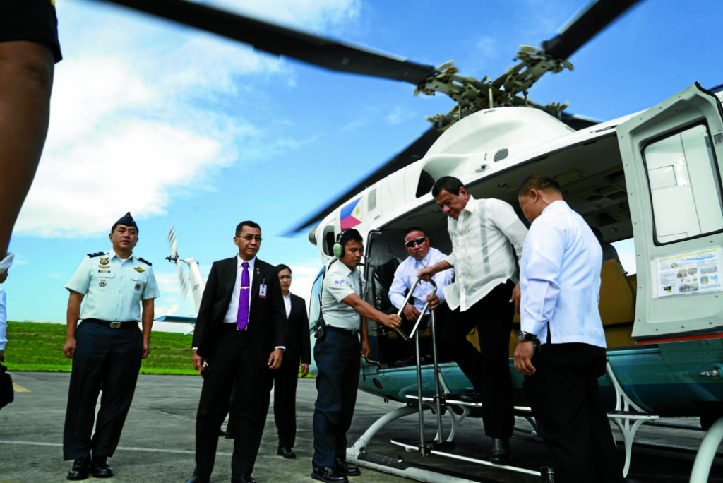RUSSIA TRIP President Duterte arrives by helicopter at Francisco Bangoy International Airport for his flight to Russia. —MALACAÑANG PHOTO