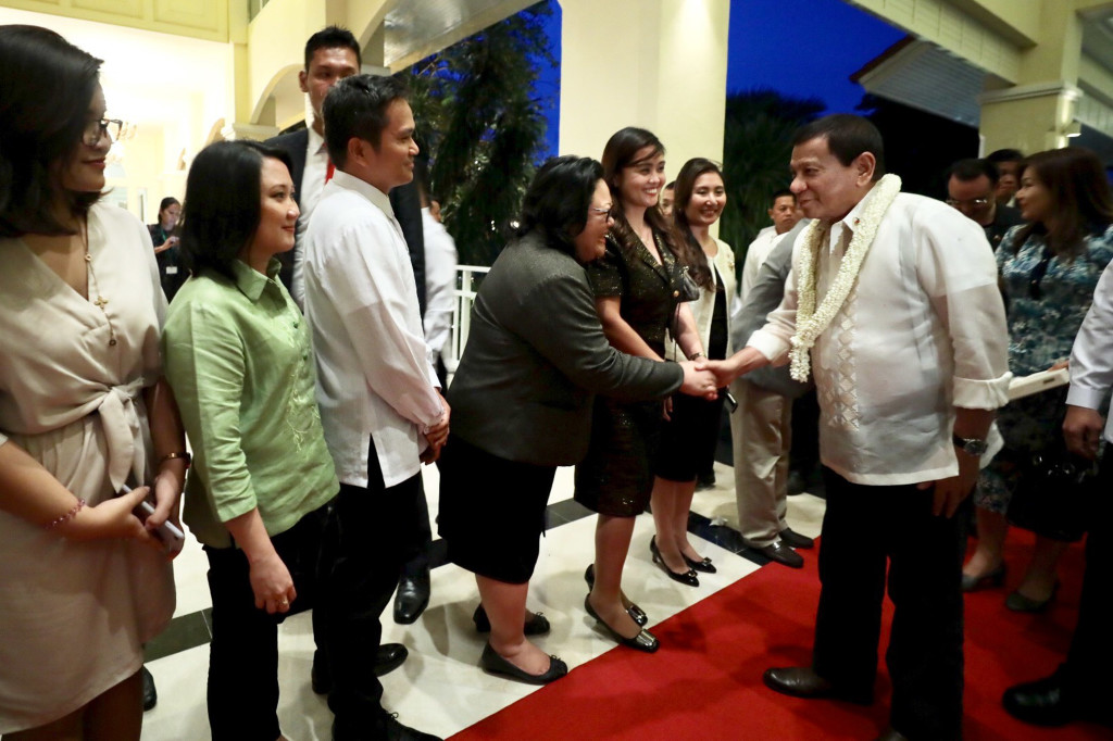 President Rodrigo Roa Duterte gets a warm welcome from officers of the Department of Foreign Affairs upon his arrival at the Presidential hotel in Phnom Penh, Cambodia on May 10, 2017. The President is scheduled to attend the World Economic Forum (WEF) on ASEAN 2017 on May 11. PRESIDENTIAL PHOTO