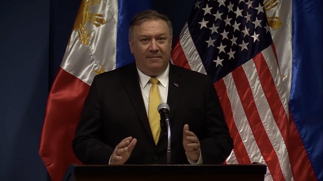 Pompeo: World should be aware of 'risks' of Huawei technology