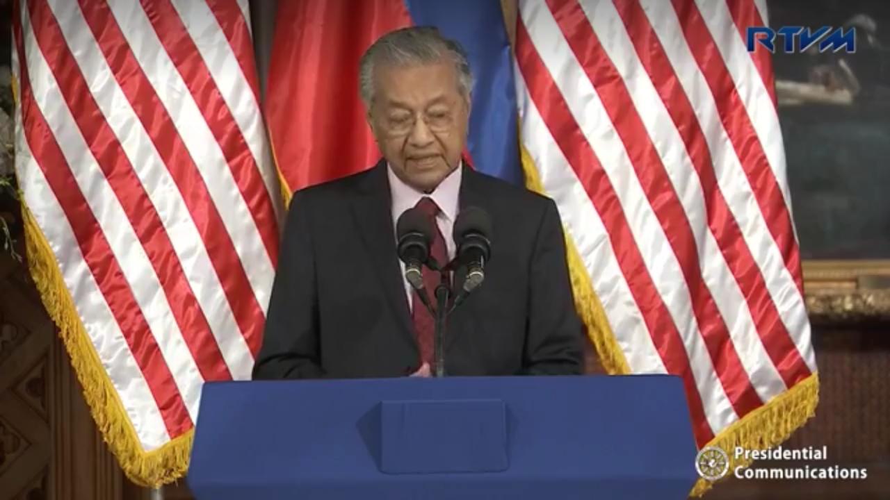 Mahathir commends Duterte for BOL ratification