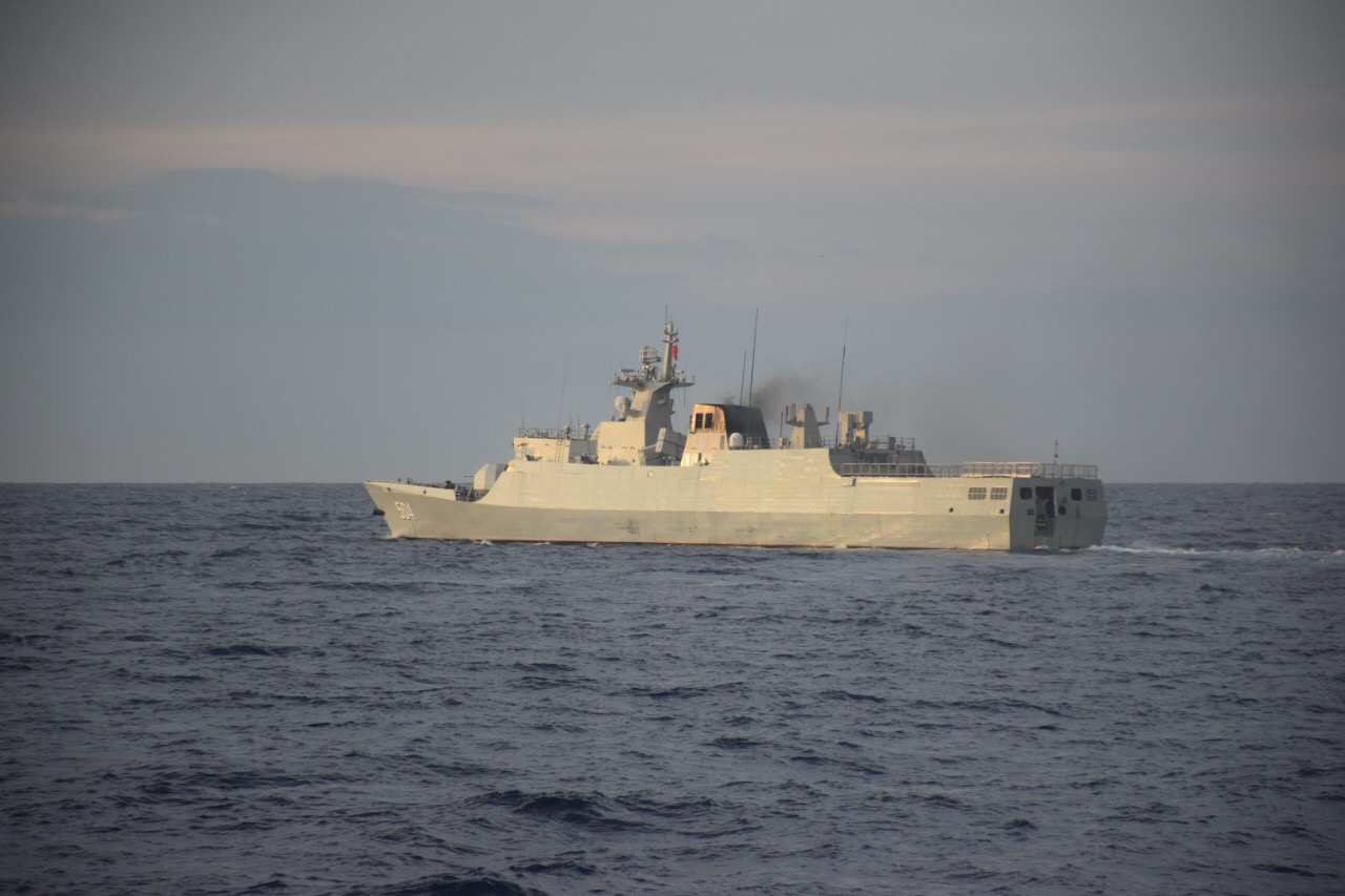Photo from Philippine Coast Guard china warship