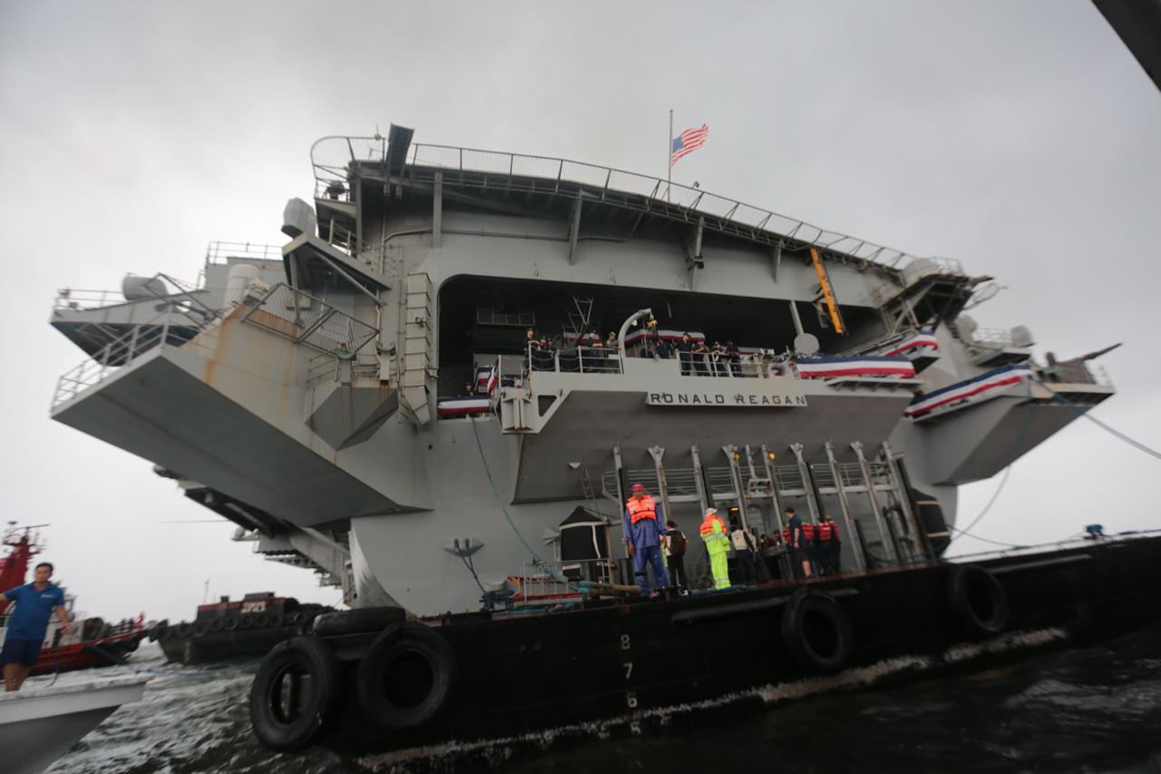 US aircraft carrier arrives in Manila for port call