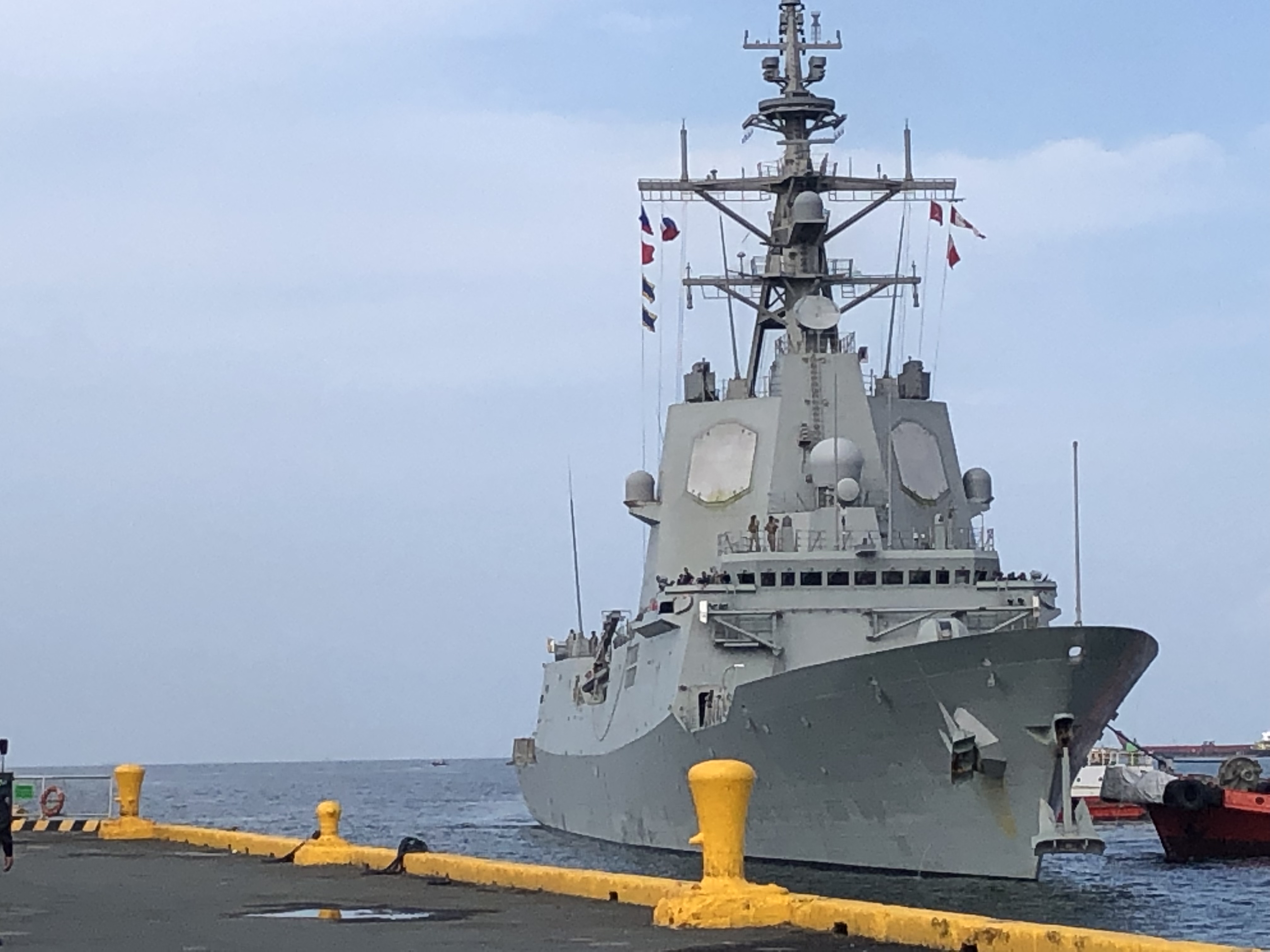 Spanish Navy frigate stops in Manila as it traces Magellan’s voyage