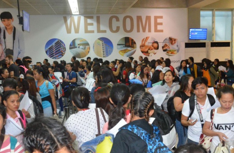 Some 106 distressed overseas Filipino workers (OFWs) from Abu Dhabi in the United Arab Emirates (UAE) arrived home Saturday. They were provided financial assistance and transport allowance to their respective provinces. PHOTO FROM: DFA