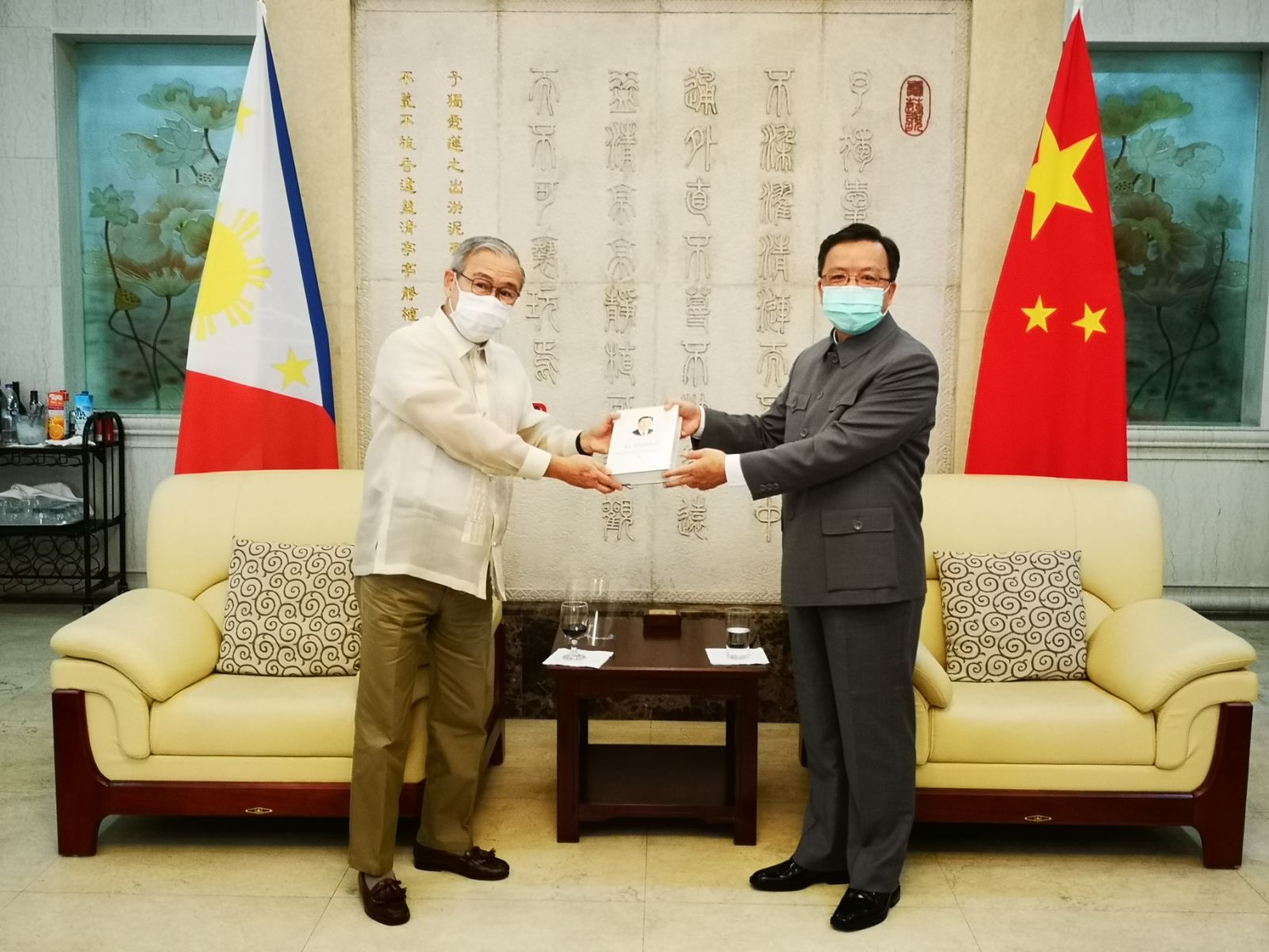 Locsin, Huang meet to talk about PH-China 'strategic cooperation'