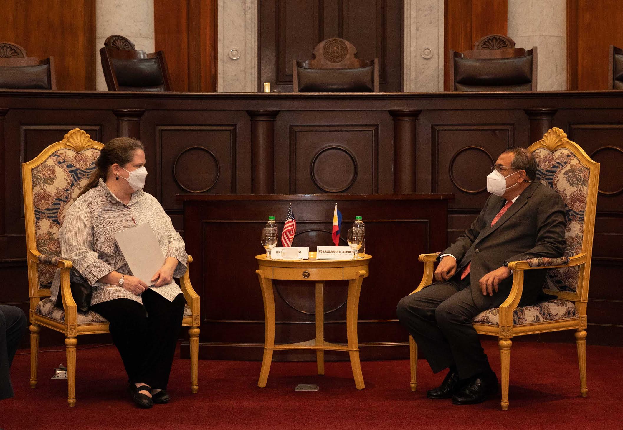 US Embassy in the Philippines Chargé d’Affaires ad interim Heather Variava meets with Supreme Court Chief Justice Alexander Gesmundo to discuss judicial reforms and support efforts to improve access to justice. Photo and caption from the US Embassy in Manila sc videoconferencing