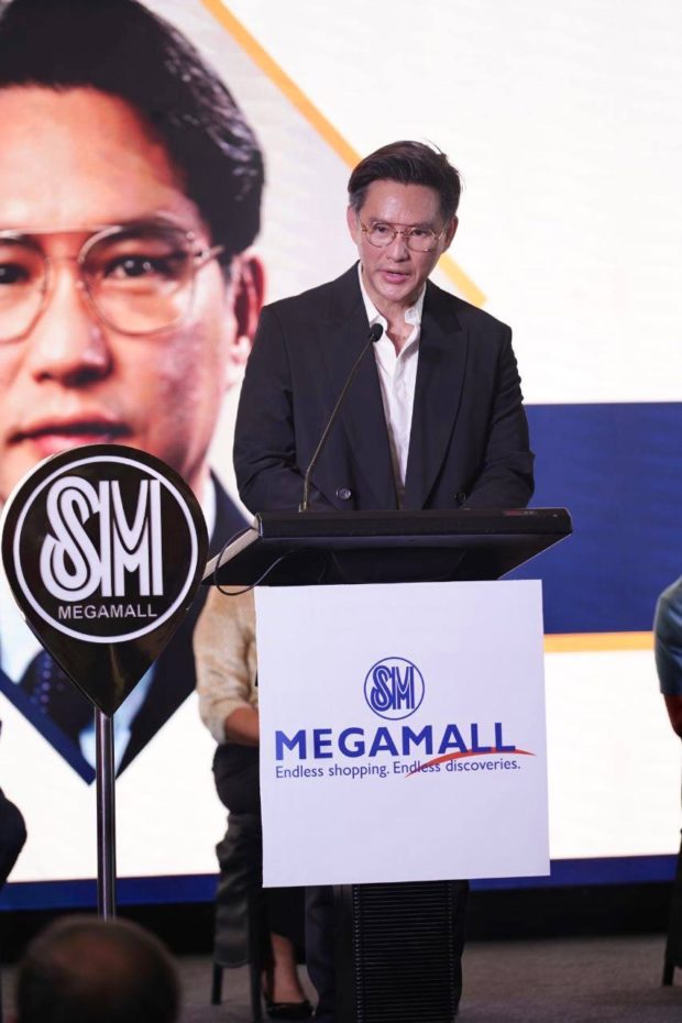 SM Supermalls President Steven Tan