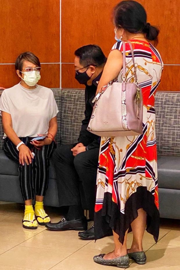 Elmer Cato, consul general of the Philippines in New York, arrived at the hospital at around noon on Sunday (Philadelphia time), with leaders of the Filipino community to lend support to Leah Bustamante Laylo, mother of John Albert, who was still in critical condition. (Photo courtesy of Elmer Cato)