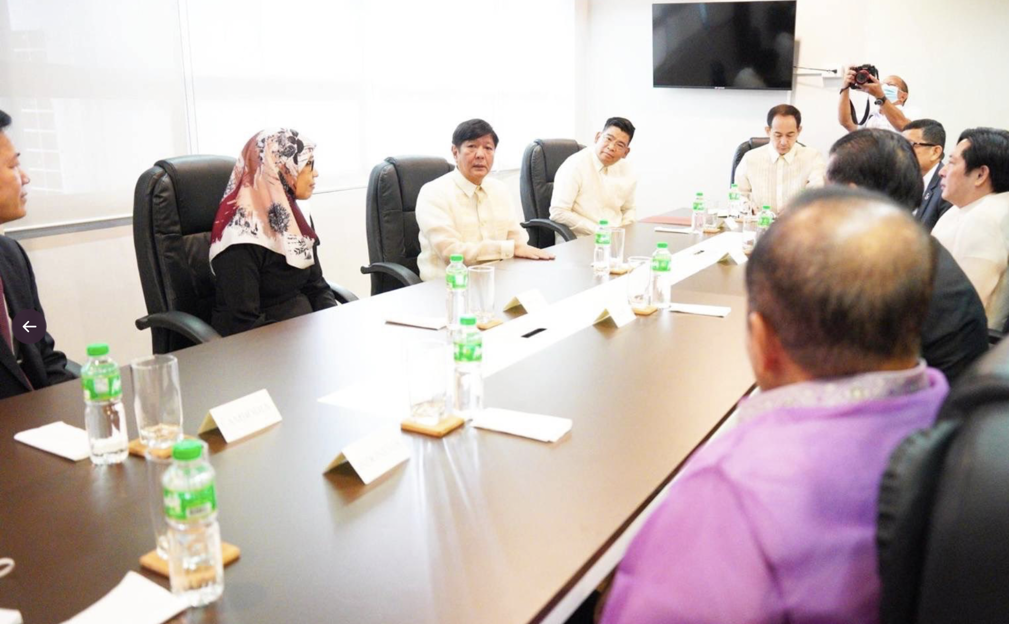 Ambassadors from the Association of Southeast Asian Nations (Asean) paid a courtesy call Monday on President-elect Ferdinand “Bongbong” Marcos Jr. in Mandaluyong City.