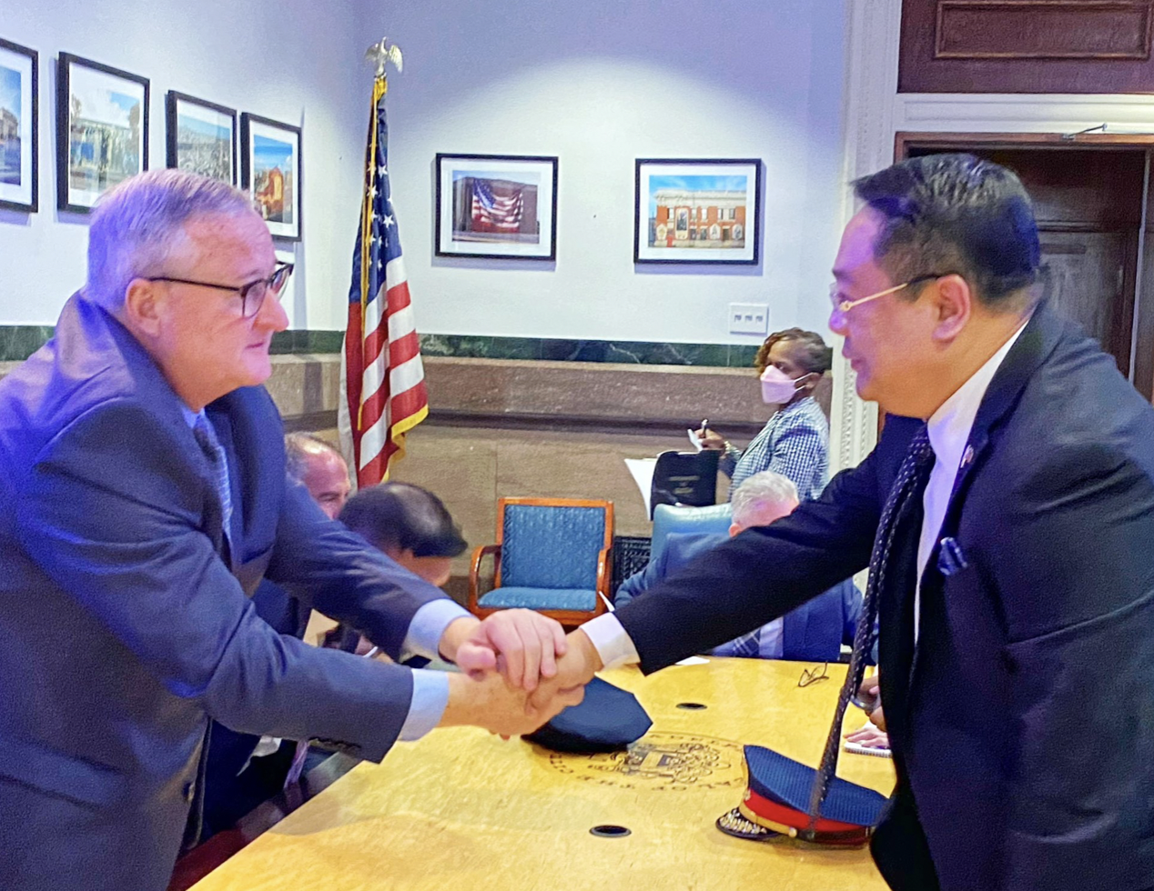 Philippine Consulate General in New York Elmer Cato meets with Philadelphia Mayor Jim Kenney and the state police in connection with the shooting of Filipino lawyer John Albert Laylo. Image from Cato's Twitter account.