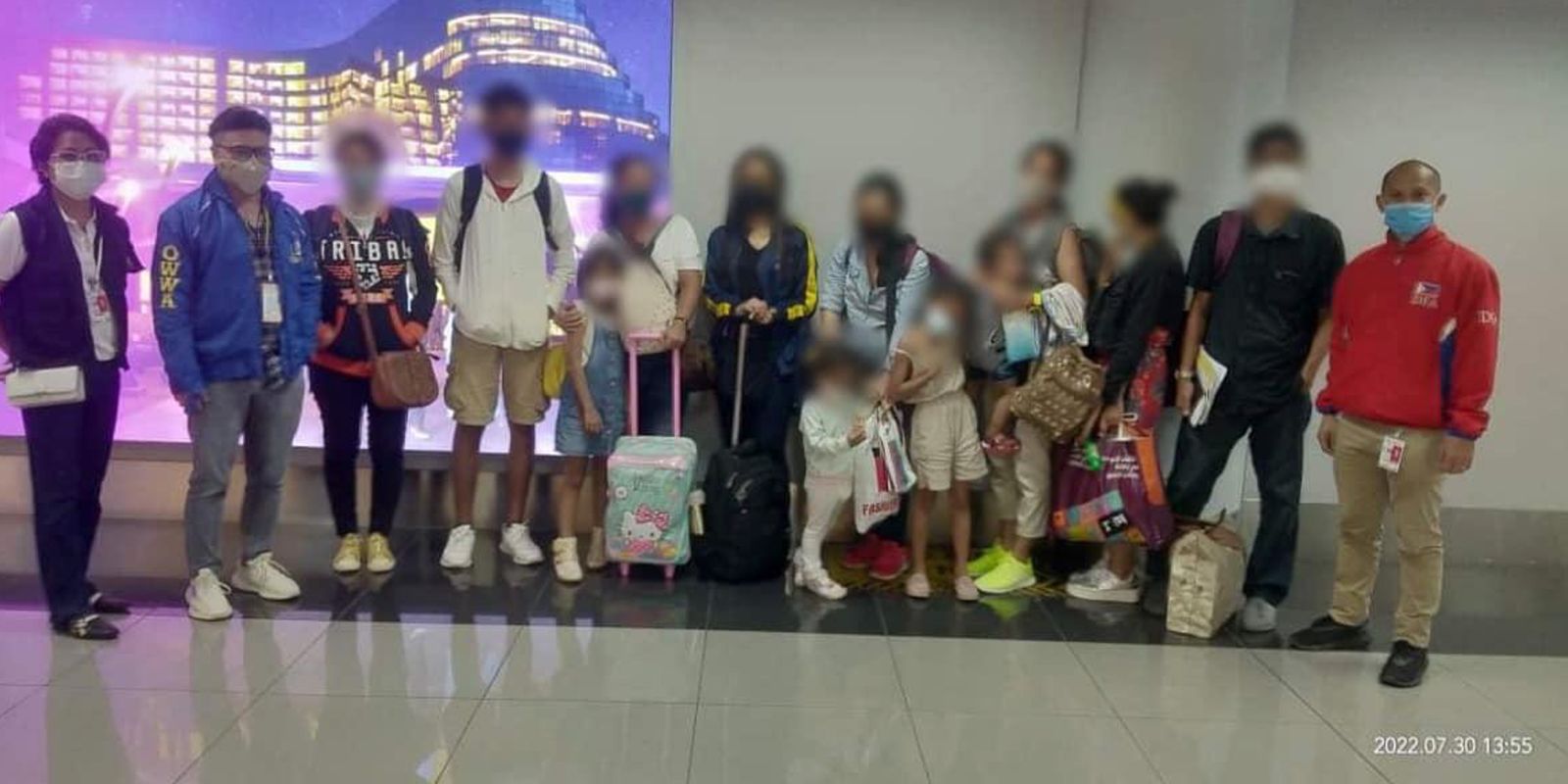 Filipinos repatriated from Sri Lanka