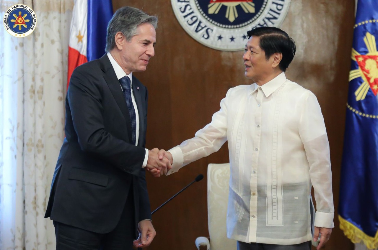 US Secretary of State Antony Blinken shake hands with Pres. Ferdinand "Bongbong" Marcos Jr. during the former's courtesy call in Malacañang. Image from the Office of the President US