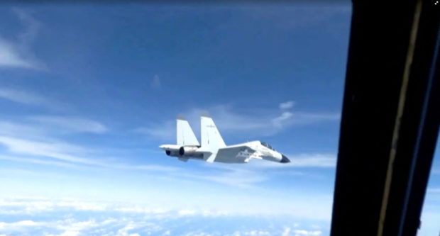 China-US aircraft clash