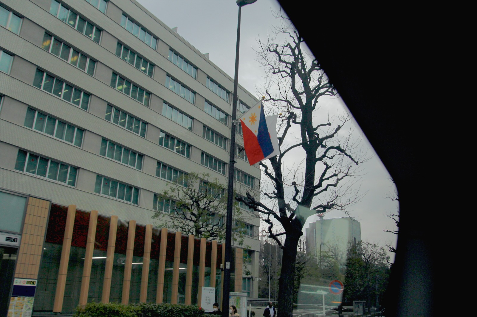 Both the Philippine and Japanese flags were hoisted in several streets of Tokyo’s Minato and Chiyoda Cities, as President Ferdinand Marcos Jr. is expected to arrive on Wednesday evening for a five-day state visit to the said country. INQUIRER.net photo / Gabriel Lalu