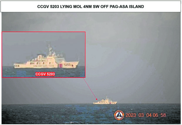 The Philippine Coast Guard on Saturday spotted Chinese military ships and more than 40 Chinese maritime militia (CMM) vessels anchored within the waters near Pag-asa (Thitu) Island in Palawan province. STORY: 44 Chinese ships spotted in waters off Pag-asa