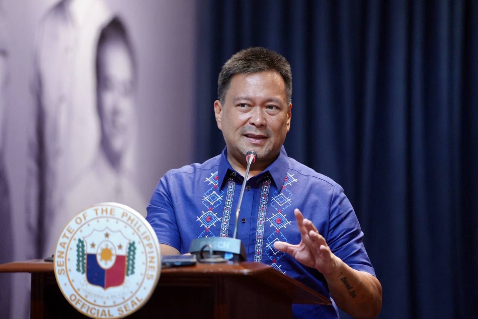 Senator JV Ejercito defended his father, former President Joseph Estrada, from allegations he was the  one who promised to remove the BRP Sierra Madre from Ayungin Shoal.