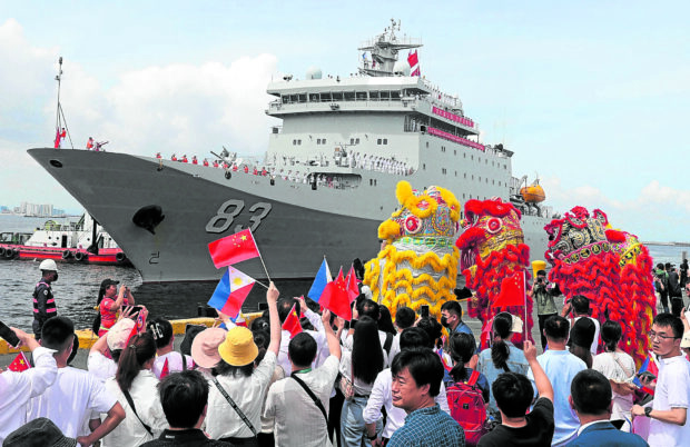 The People’s Liberation Army Navy training ship Qi Jiguang (Hull 83) receives a lively welcome from Filipino sailors and members of the Chinese-Filipino community at ManilaSouth Harbor, on Wednesday, June 14, 2023. STORY: Chinese Navy ship cheered in Manila visit