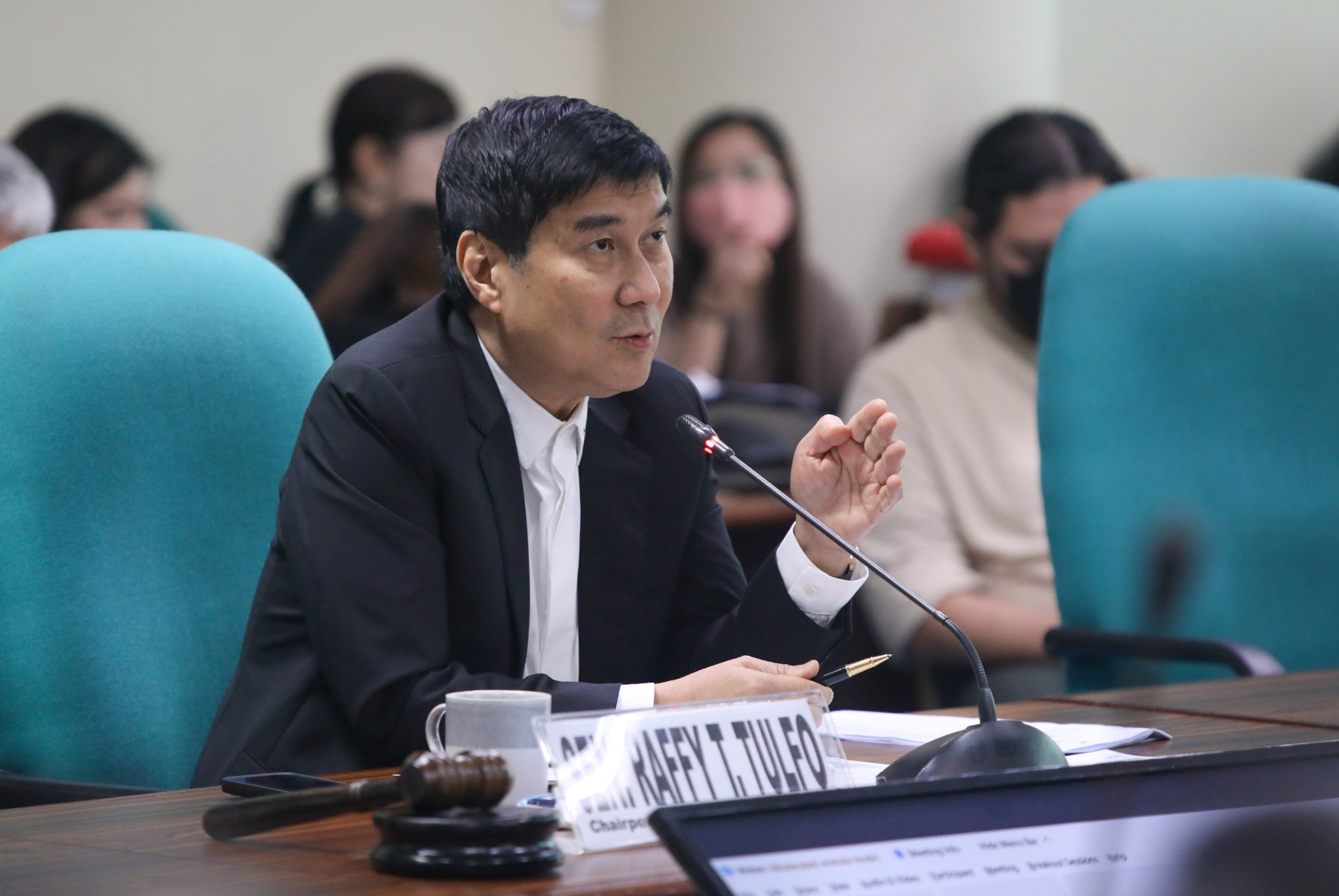 A senator wants a closed circuit television (CCTV) installed in every ship boarded by seafarers, believing this would help solve cases of seamen disappearances.