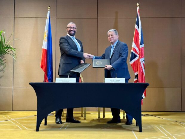 Foreign Affairs Secretary Enrique Manalo with UK Foreign Secretary James Spencer Cleverly at Diamond Hotel Manila on August 29