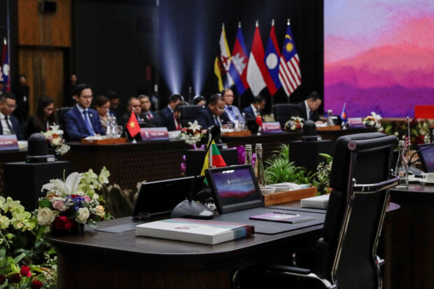 Jakarta warns Asean on 'destructive' rivalry 