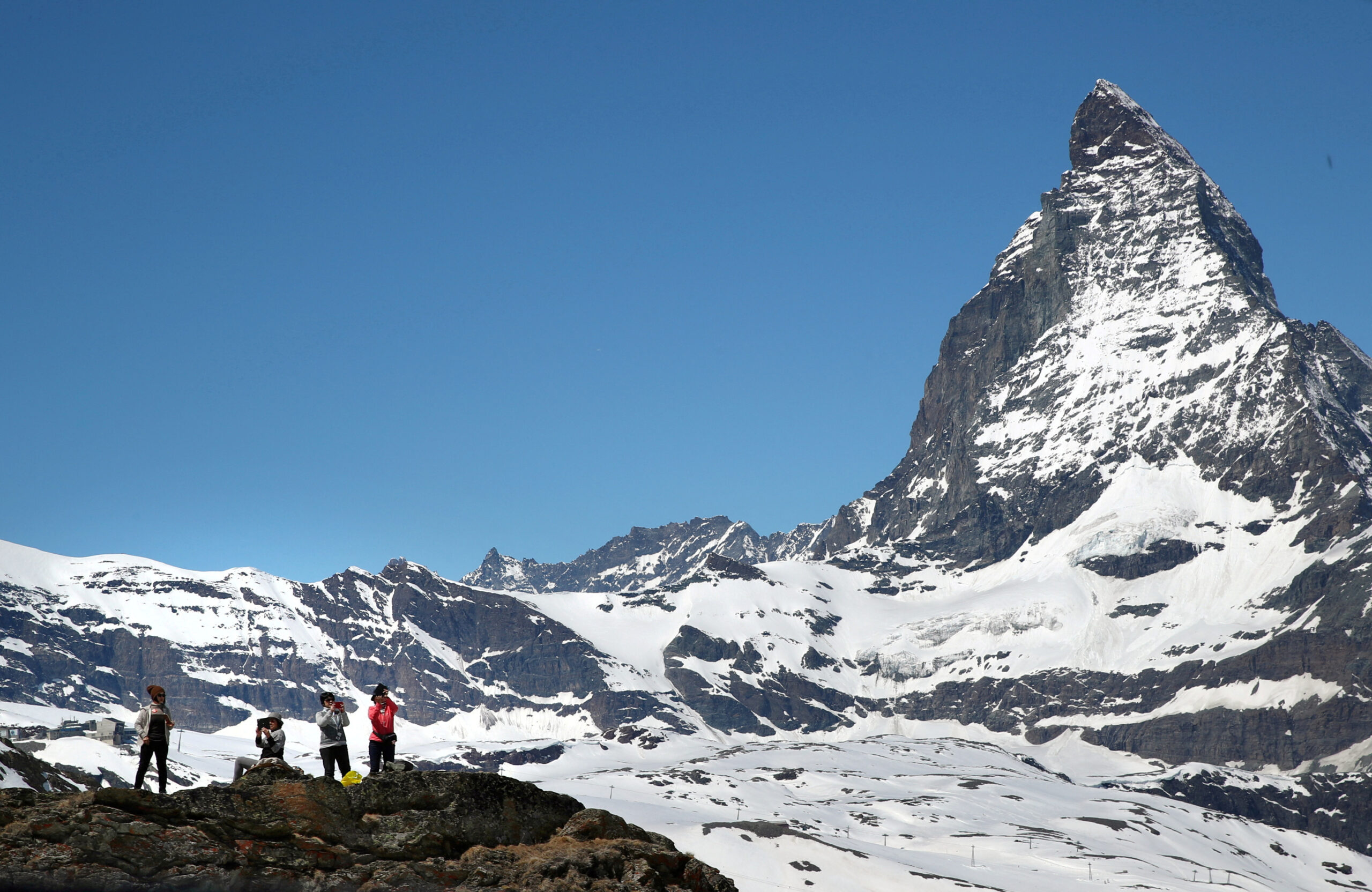 Swiss police search for six missing skiers near Matterhorn