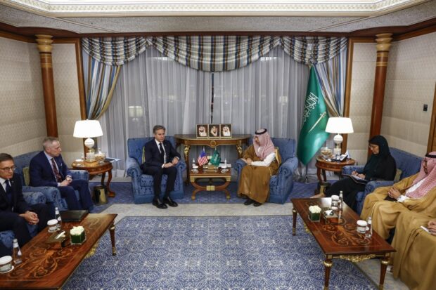 Saudi Foreign Minister Prince Faisal bin Farhan (C-R) meets with US Secretary of State Antony Blinken (C-L) in Jeddah, on March 20, 2024. 
