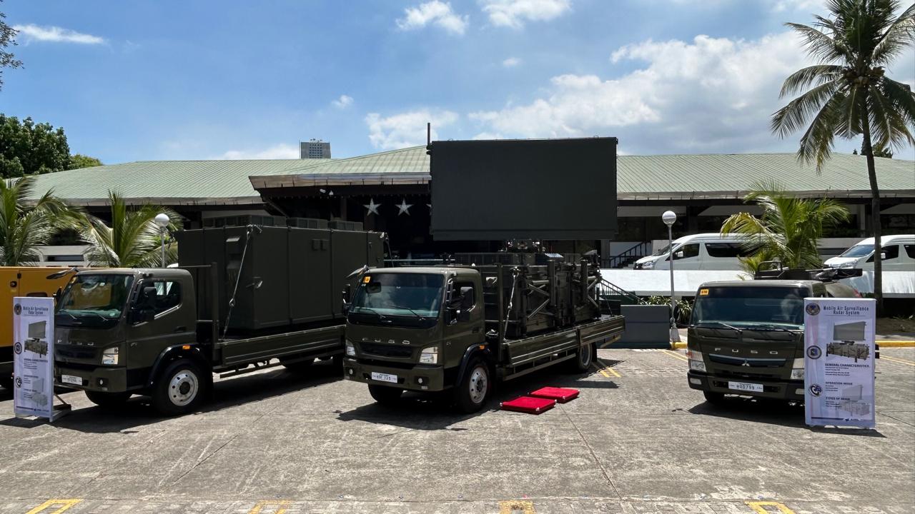 Philippines receives mobile radar system from Japan