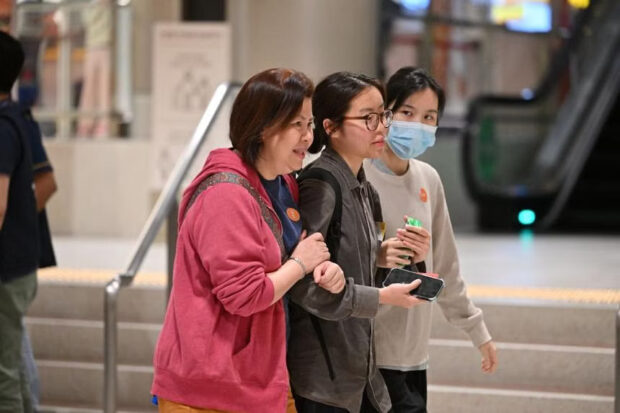 SIA relief flight with passengers and crew members of SQ321 arrives in Singapore