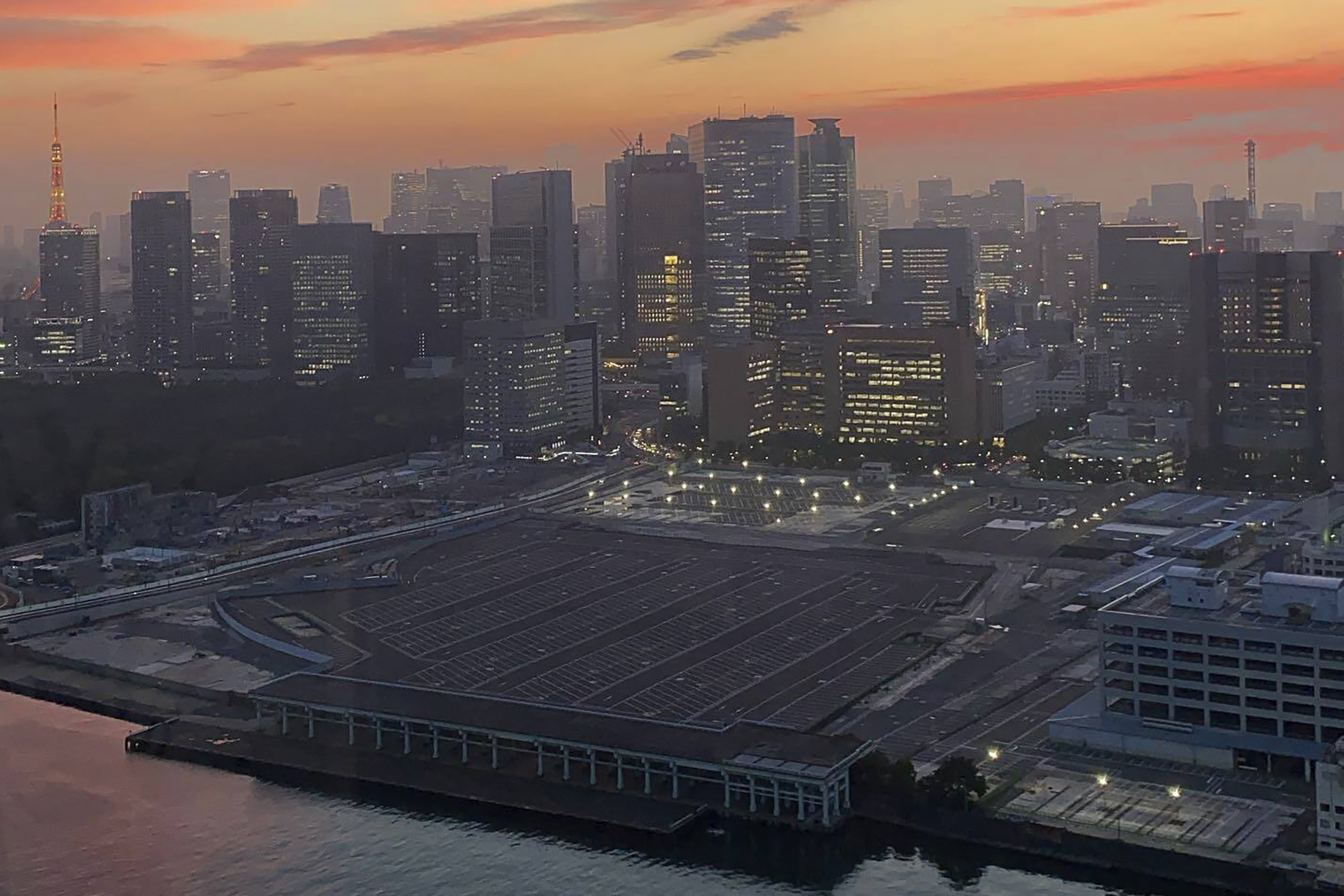 Tokyo's Tsukiji fish market makes way for skyscrapers, glitzy stadium