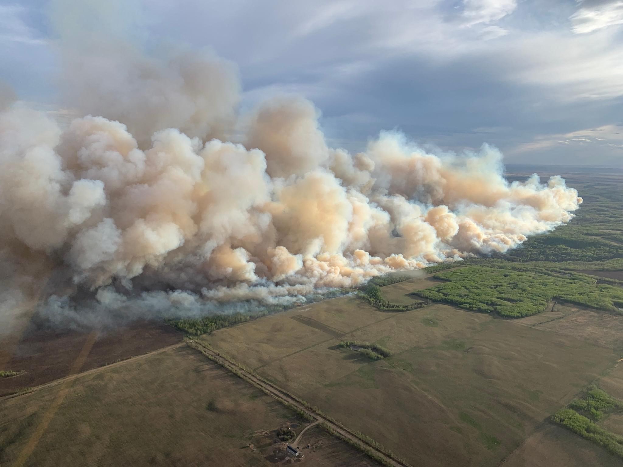 9,000 evacuated in northeast Canada due to wildfires