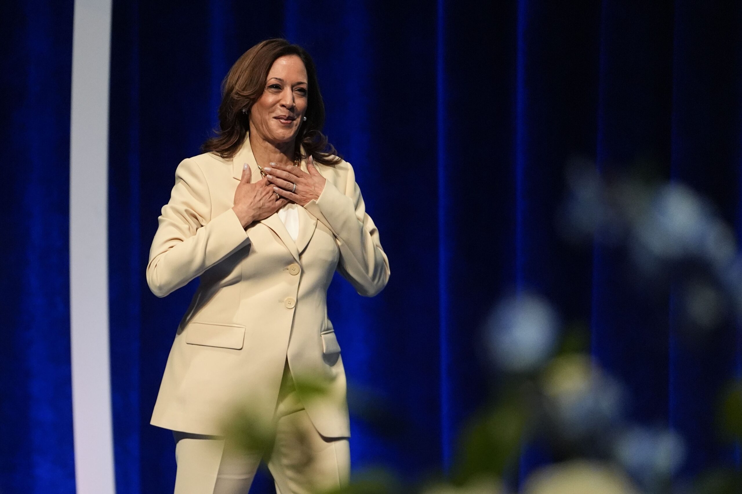 Harris asks for 2024 support from women of color