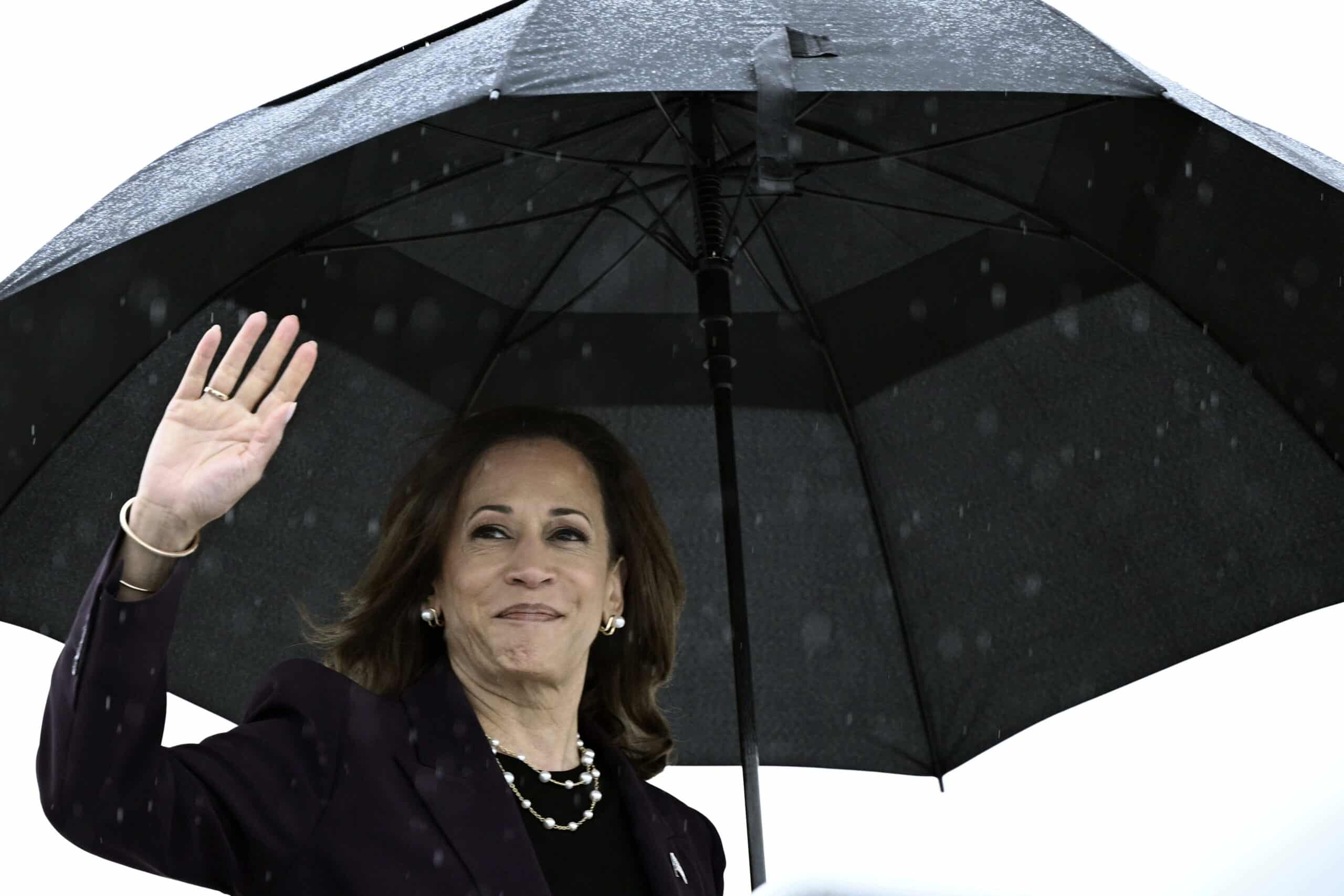 Kamala Harris says she's ready to debate Trump