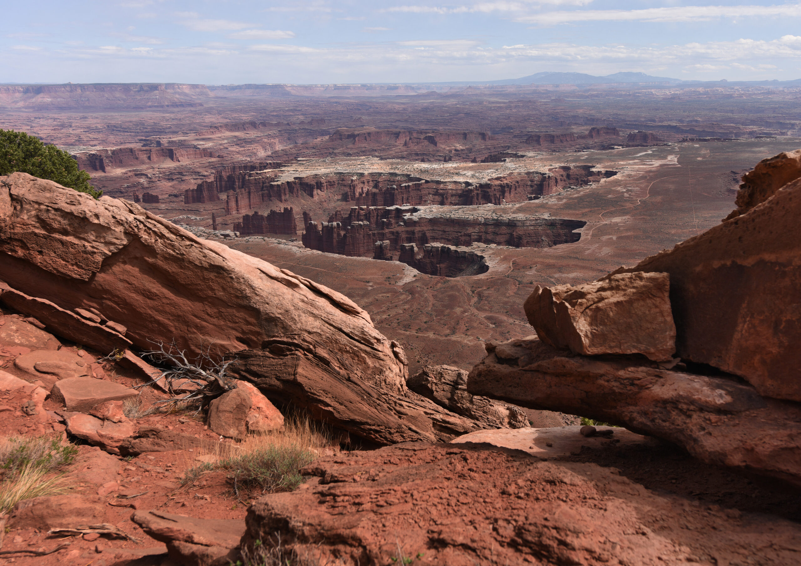 Father, daughter die hiking during heat wave in western US